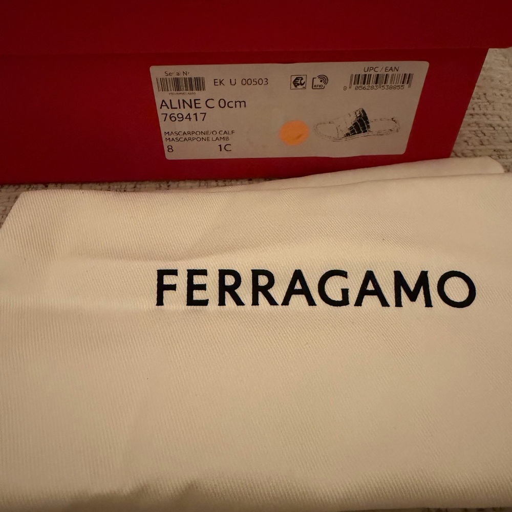 Salvatore Ferragamo Cream Slide Sandals NEW - Picture 6 of 9